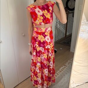 Floral Sleeveless Maxi Dress - Red and Pink